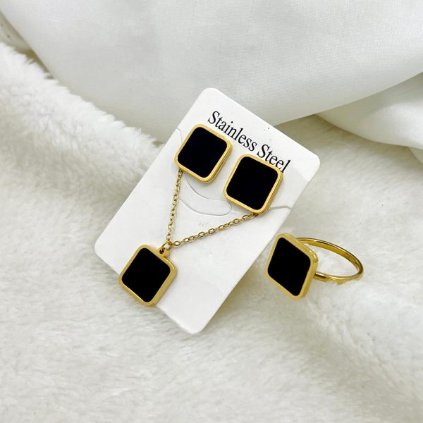 Black Aqeeq Square Earring Pendant Ring Necklace Set